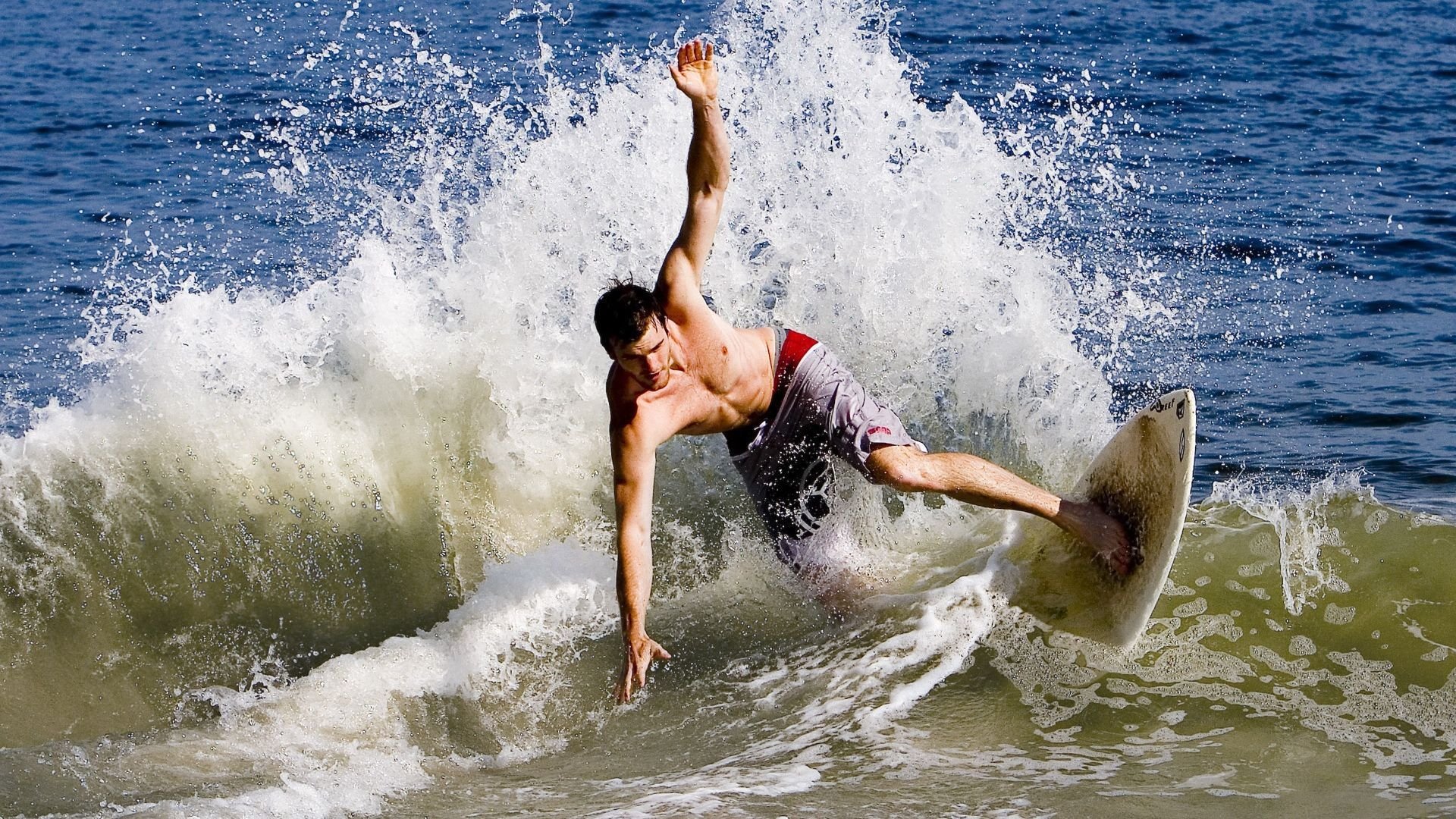 Locking锁舞公开赛 指尖与腕部细节成为看点